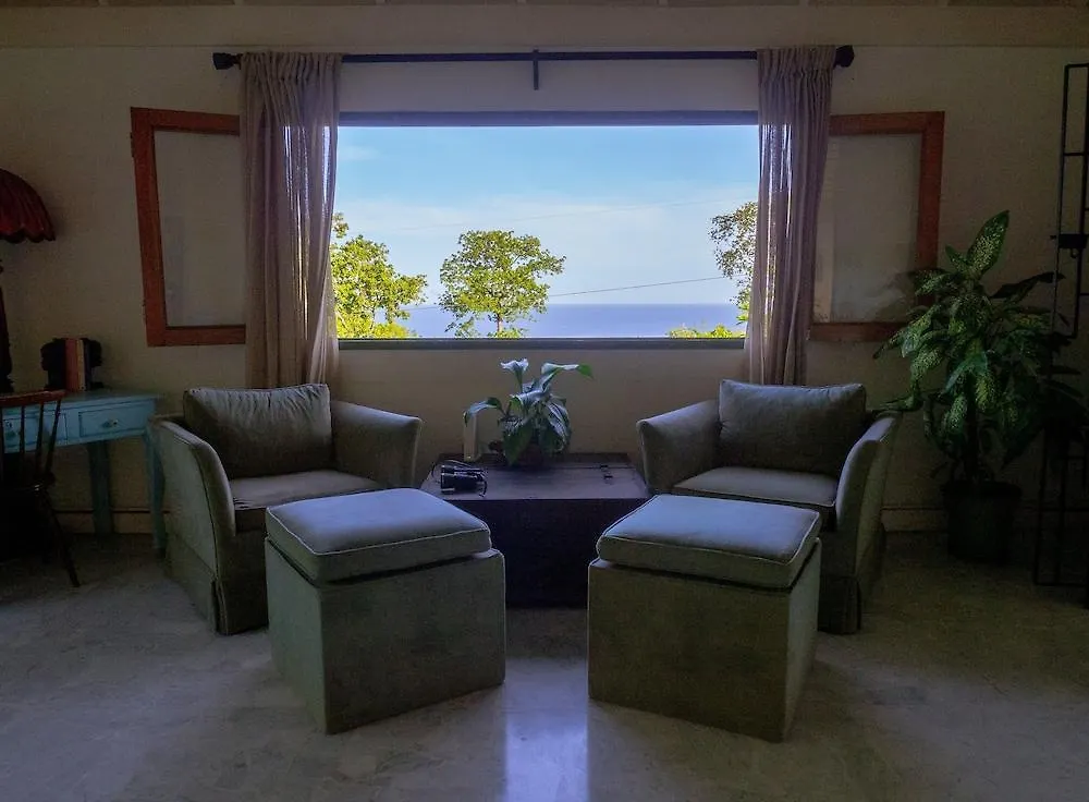 Mynt Retreat Bed & Breakfast 蒙特哥贝